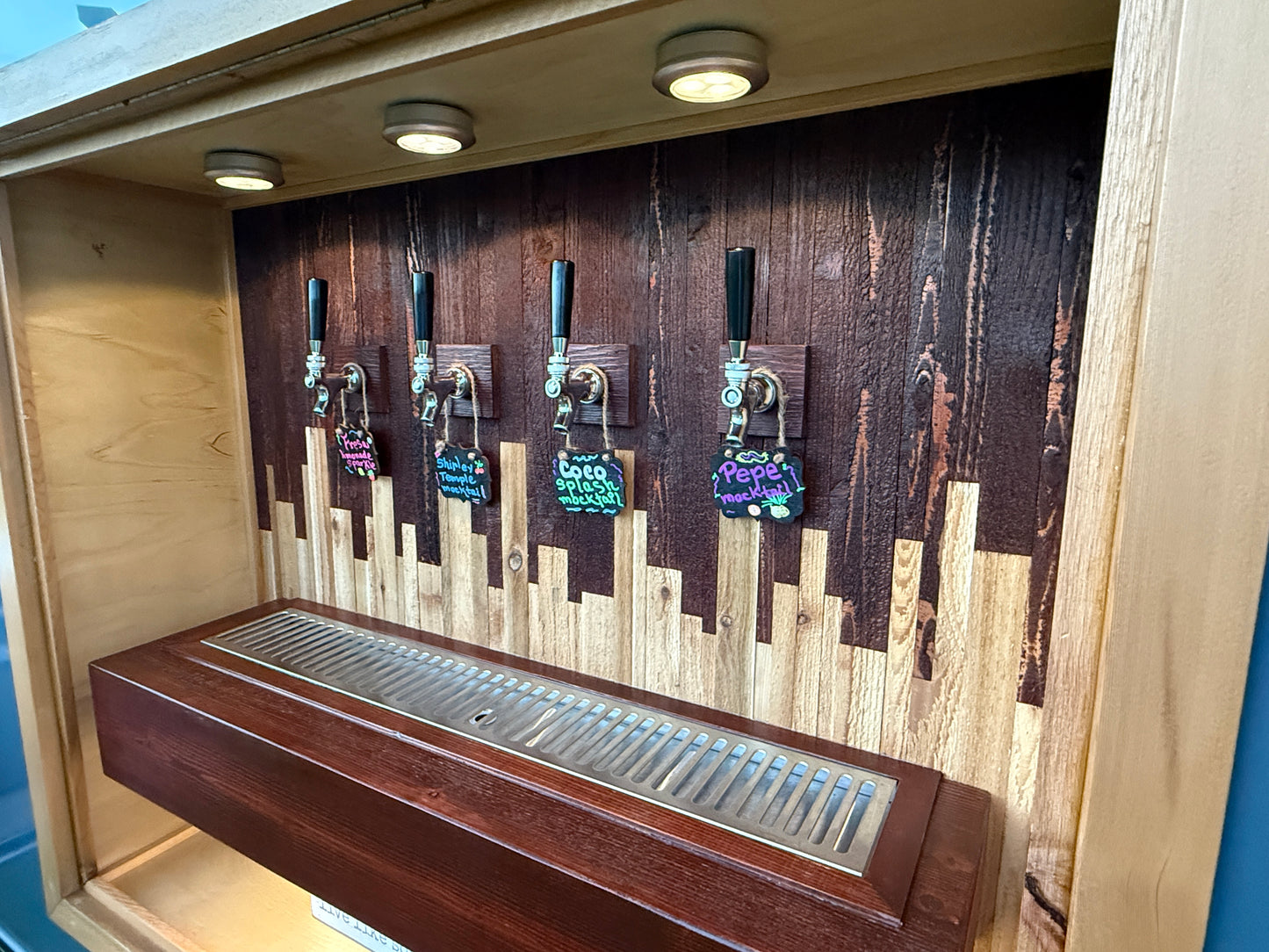 TAP Experience – Mobile Trailer with 4 Taps + Karaoke