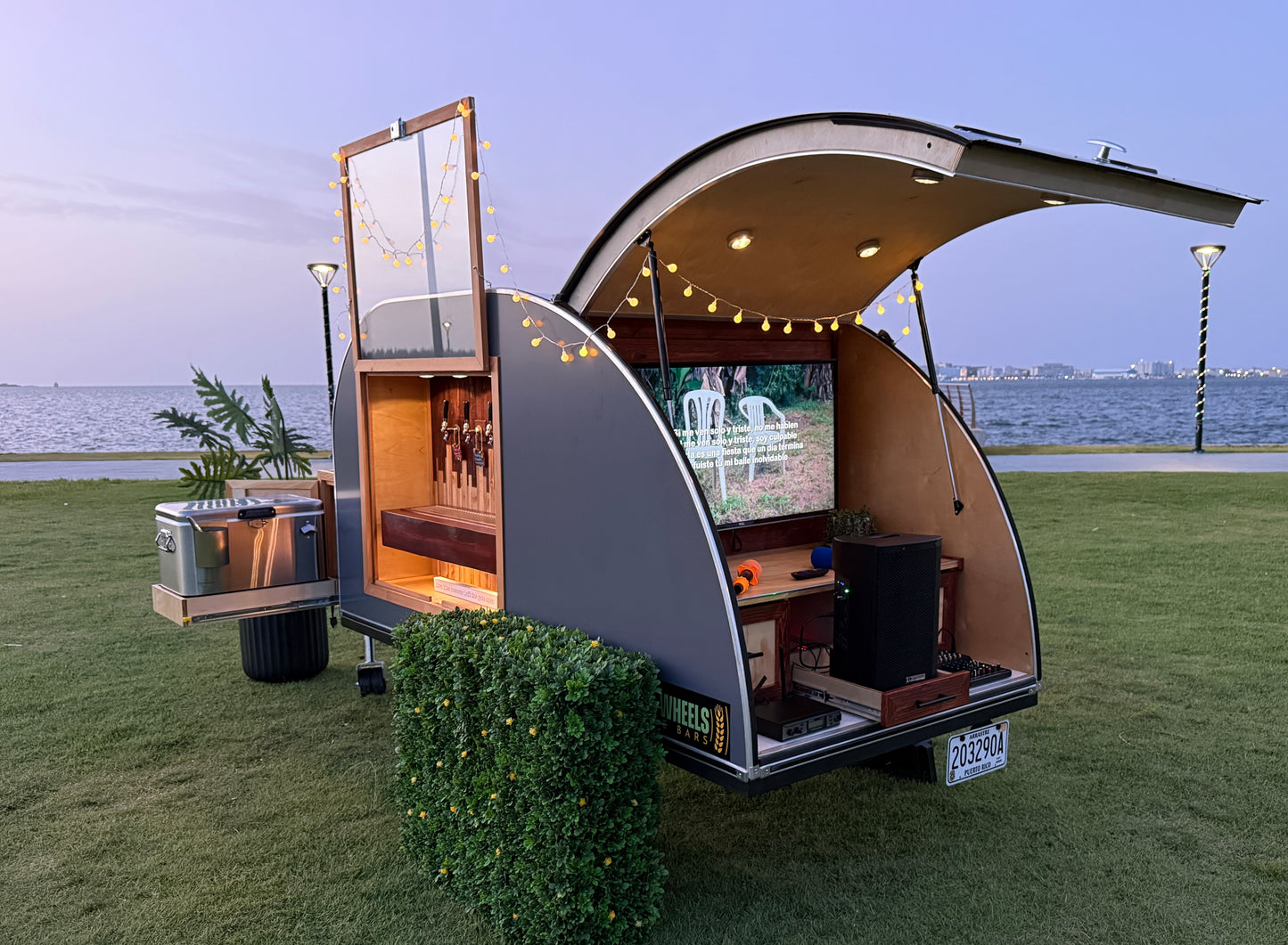 TAP Experience – Mobile Trailer with 4 Taps + Karaoke